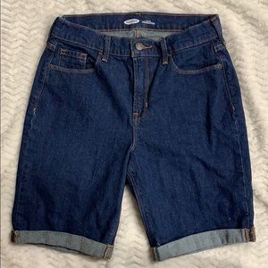 Old navy high rise denim shorts with pockets, cuff